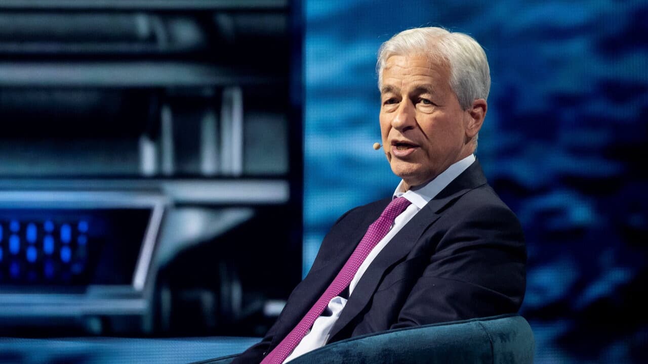 JPMorgan CEO'su Dimon'dan faizlerin artabileceği uyarısı
