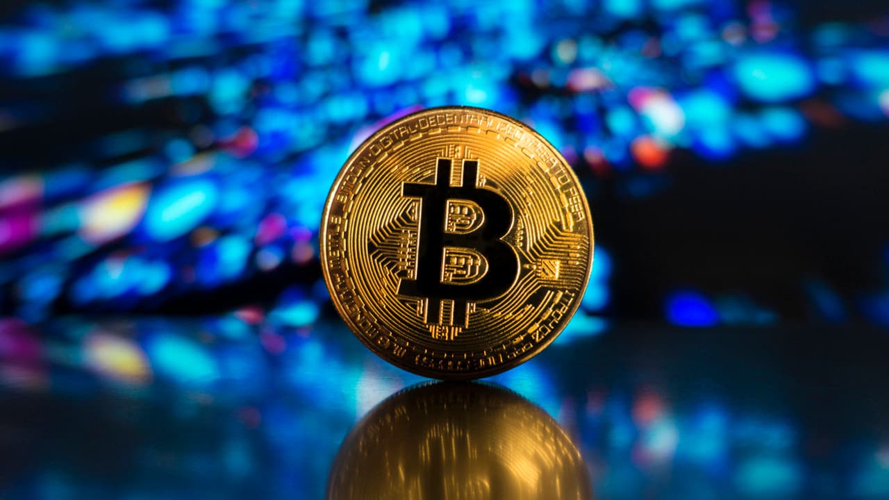 Kripto para piyasalarında sert düşüş, Bitcoin 70 bin dolara geriledi.