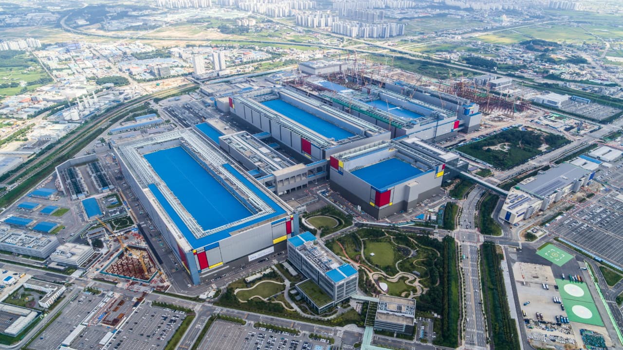 Samsung çalışanlarına 400 bin dolarlık rekor ikramiye verilecek