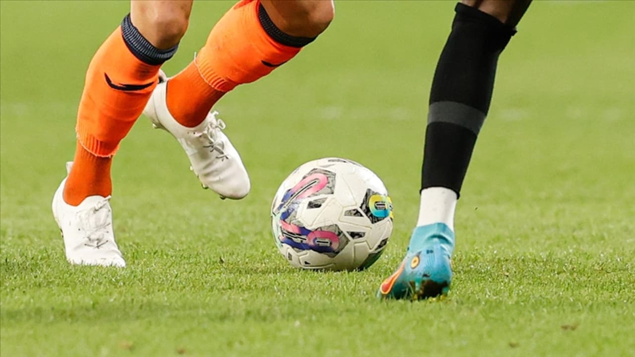 Eski Beşiktaş başkanı Altay S.K. ile temas kurdu