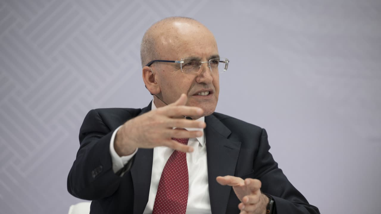 Bakan Şimşek, büyümenin 23 çeyrektir devam ettiğini açıkladı