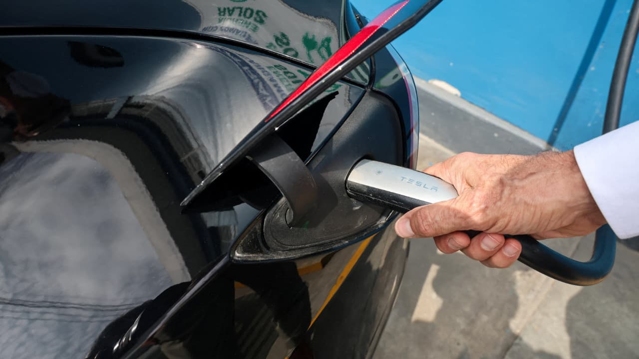 Elektrikli araç pazarında Tesla liderliği yeniden kazandı