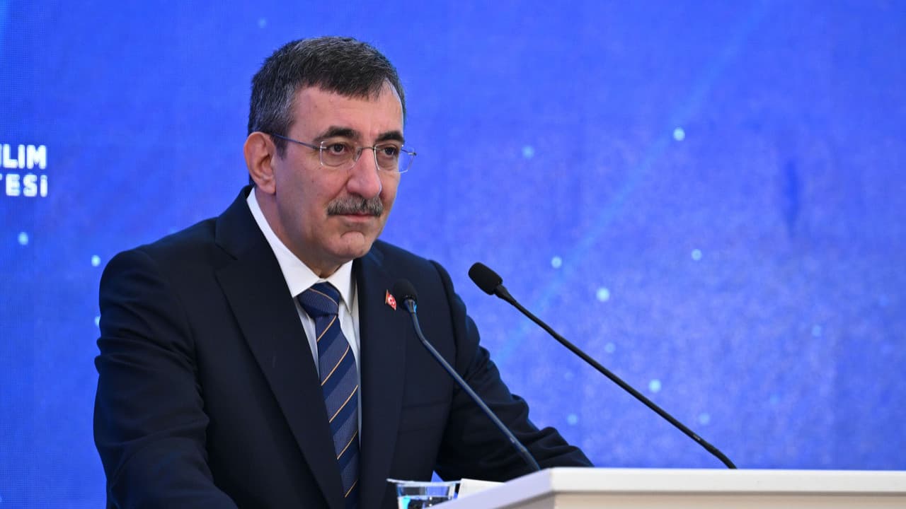 Yılmaz: Enflasyondaki artış geçici bir durum