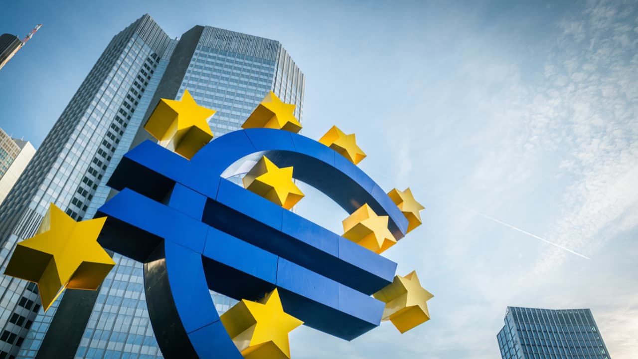 Avrupa Merkez Bankası faiz oranını 3 yıl sonra artırdı