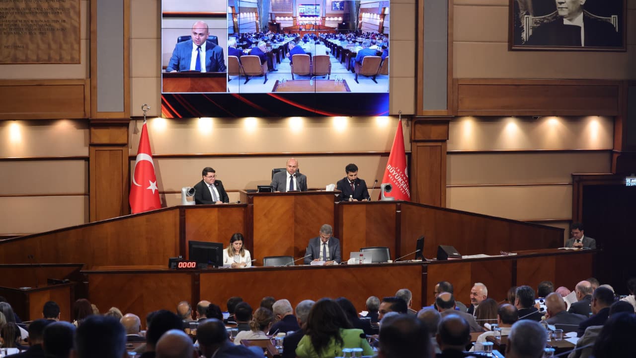İBB yurt ücretlerine yüzde 35 zam yapıldı