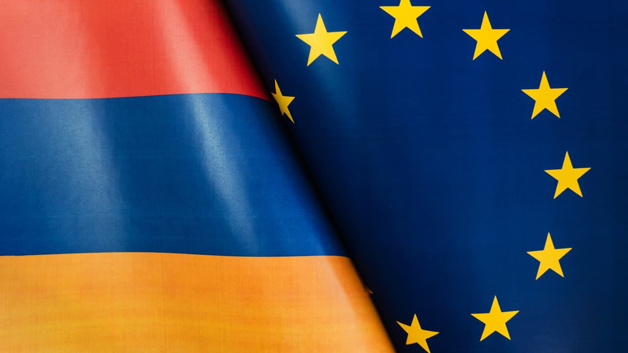 AB, Ermenistan'a Rusya'nın yasakladığı ürünler için gümrükleri düşürebilir
