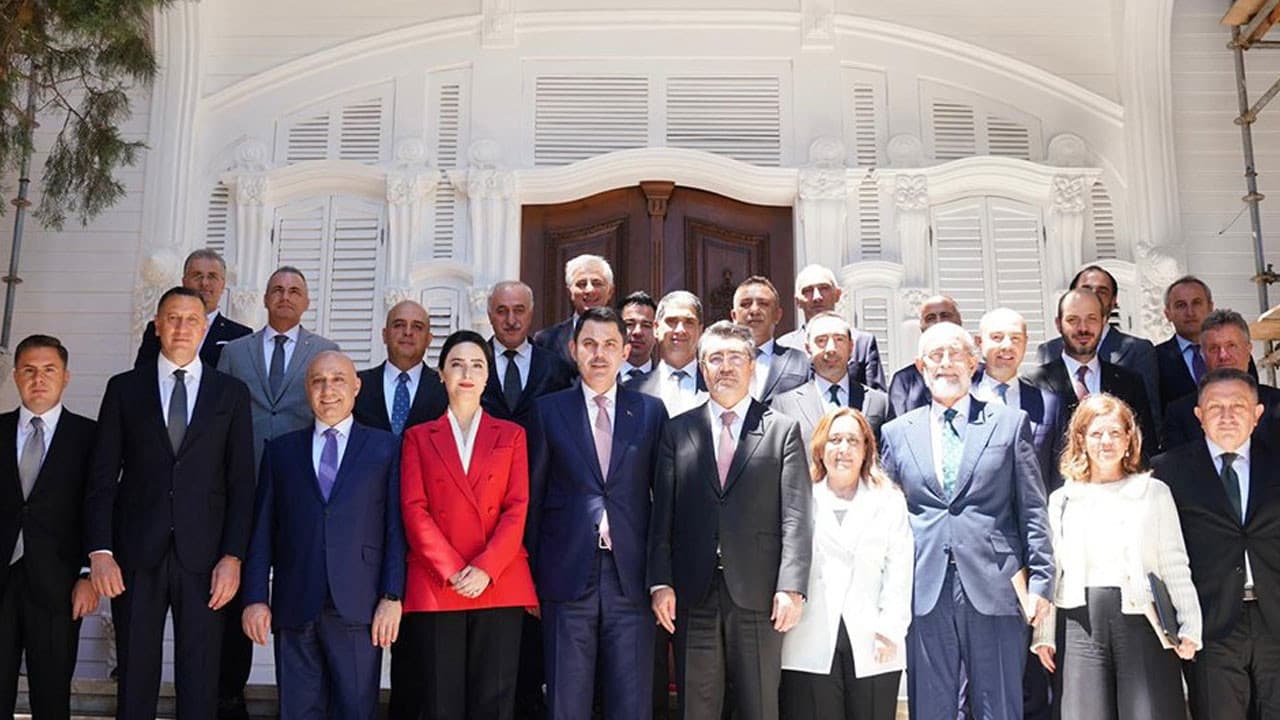 Bakan Kurum, Türkiye Bankalar Birliği ile sürdürülebilirlik konularını görüştü