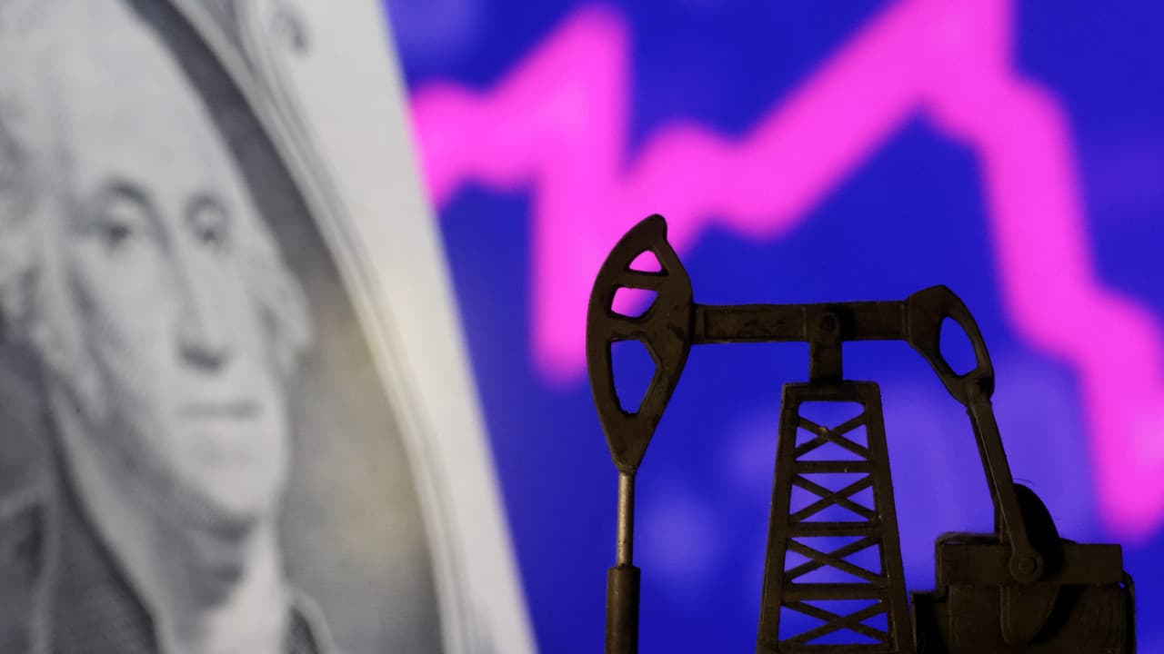 Petrol fiyatları gerilimle yükseliyor: 100 dolar uyarısı