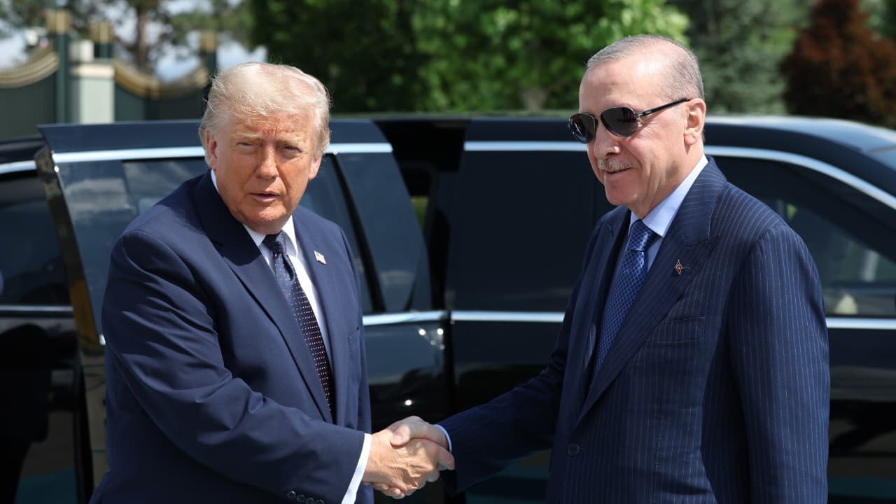 Trump: Türkiye'ye F-35 satışı konusunda kimse bana talimat veremez