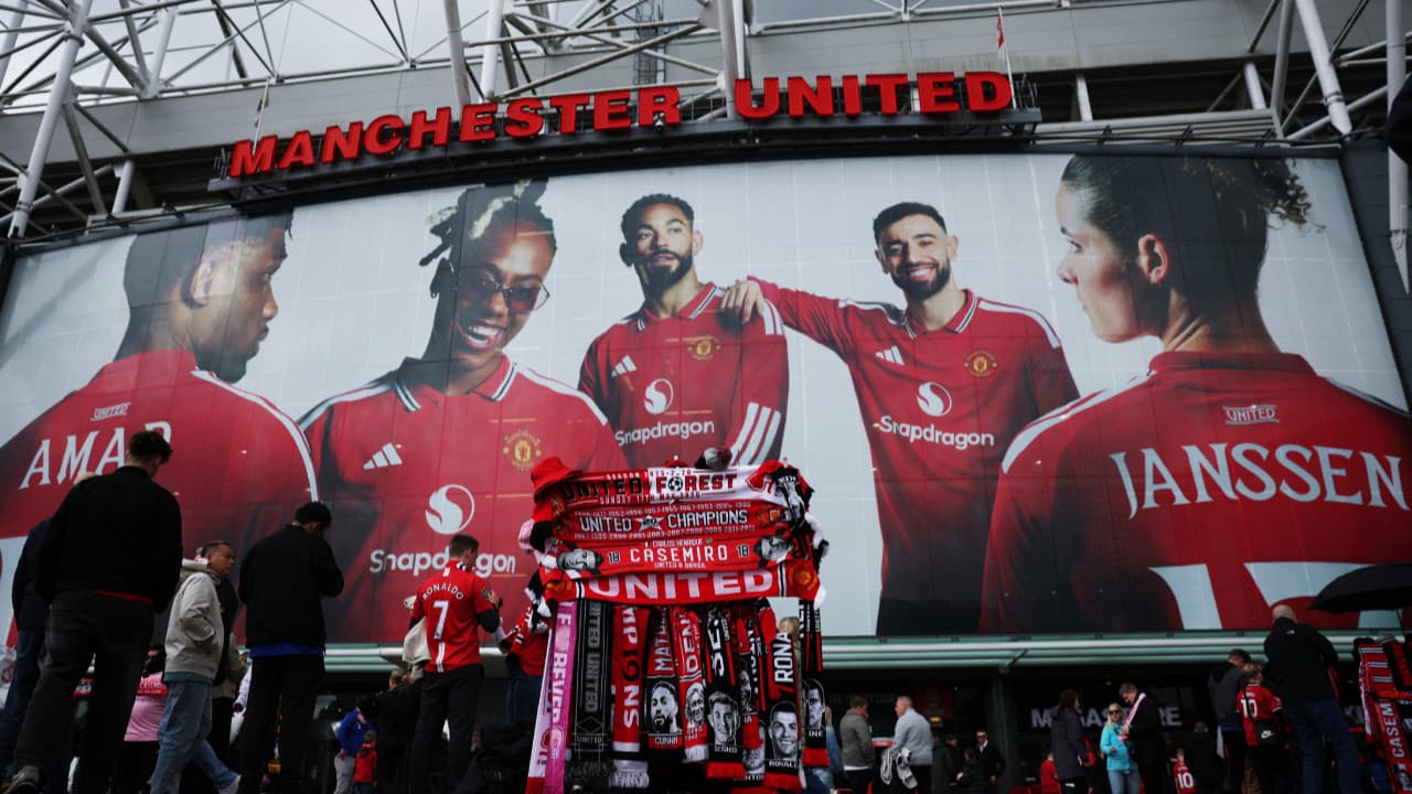 Manchester United yeni stadyumunun yerini açıkladı