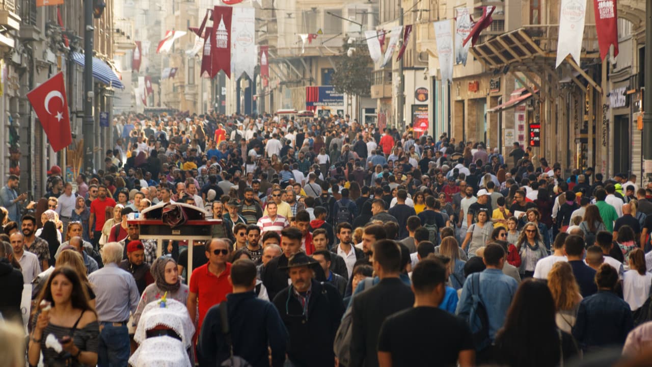 Türkiye'nin genç ve çocuk nüfusu dünya ortalamasının altında