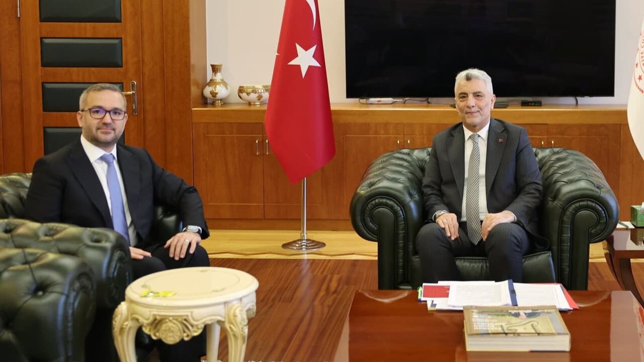 Ticaret Bakanı Bolat, TCMB Başkanı Karahan ile dış ticaret konularını görüştü