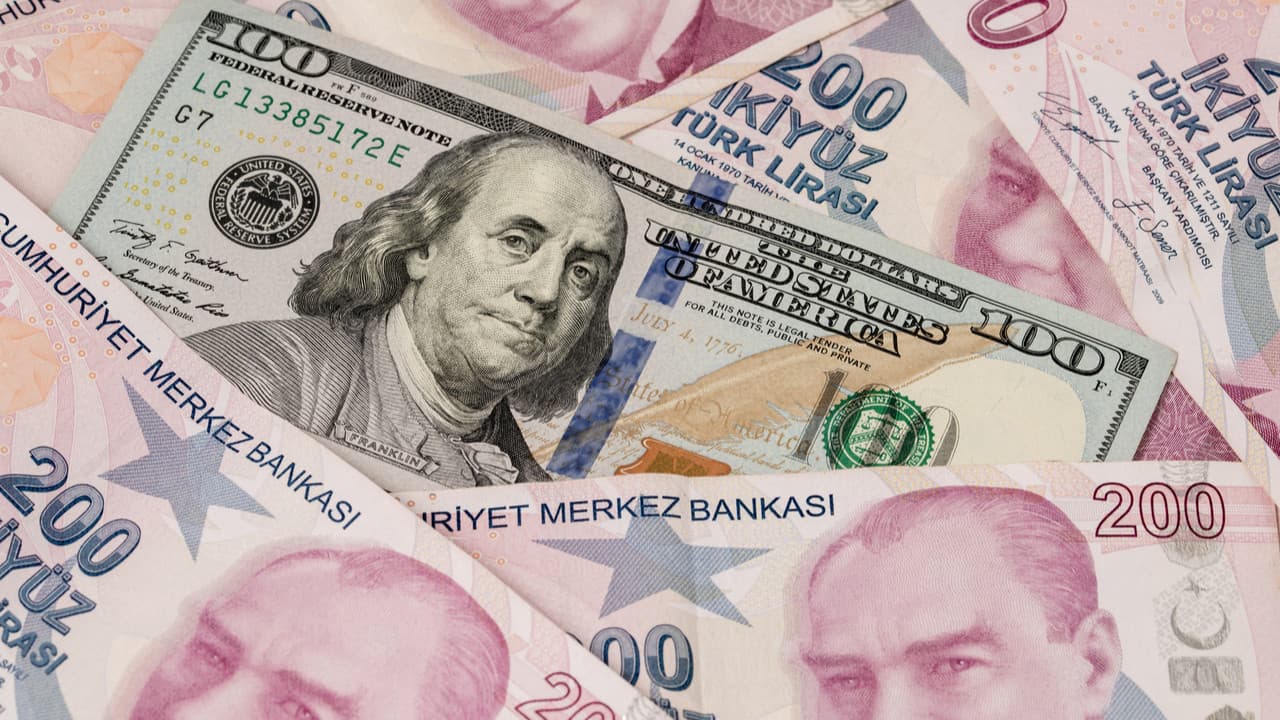 Danske Bank, dolar/TL için yeni kur tahminlerini açıkladı