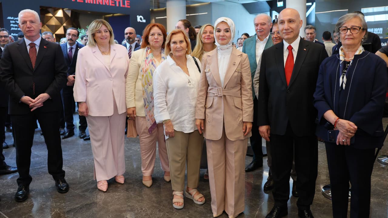 VakıfBank'ın 'İrade Bizim, Zafer Bizim' sergisi açıldı