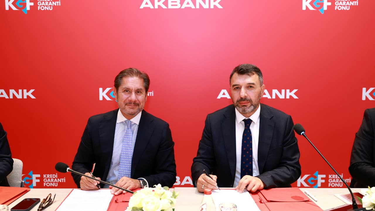 Akbank ve KGF, KOBİ'lere dijital kredi imkanı sunuyor