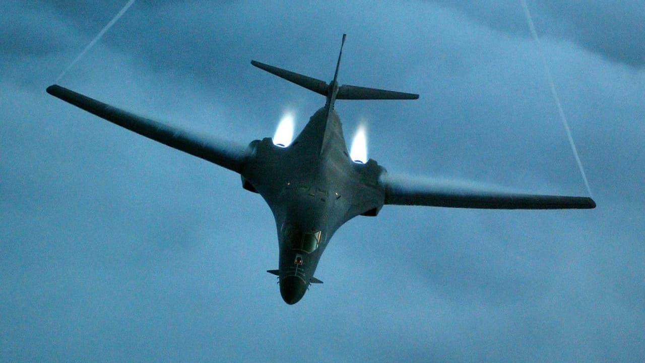 ABD, İran'a yönelik saldırılarda B-1 bombardıman uçaklarını tekrar kullanıyor