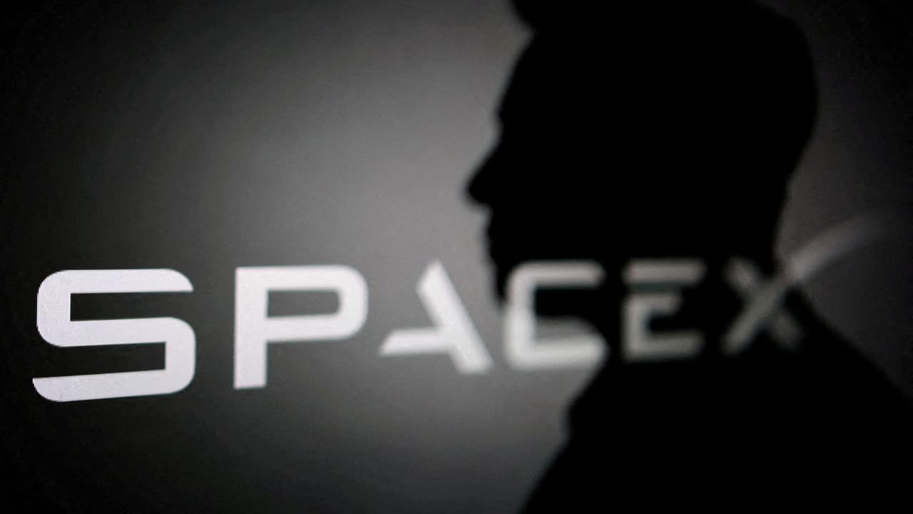 SpaceX'in piyasa değeri 1,2 trilyon dolar düştü