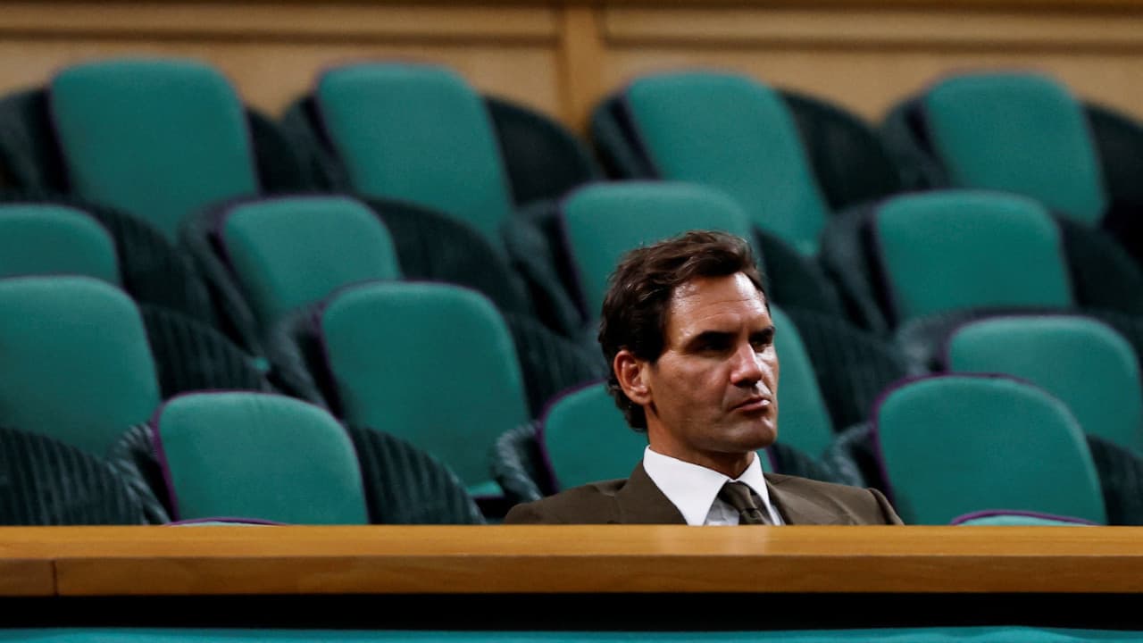 Roger Federer, On Holding hisselerindeki düşüşle milyarderlik unvanını kaybetti