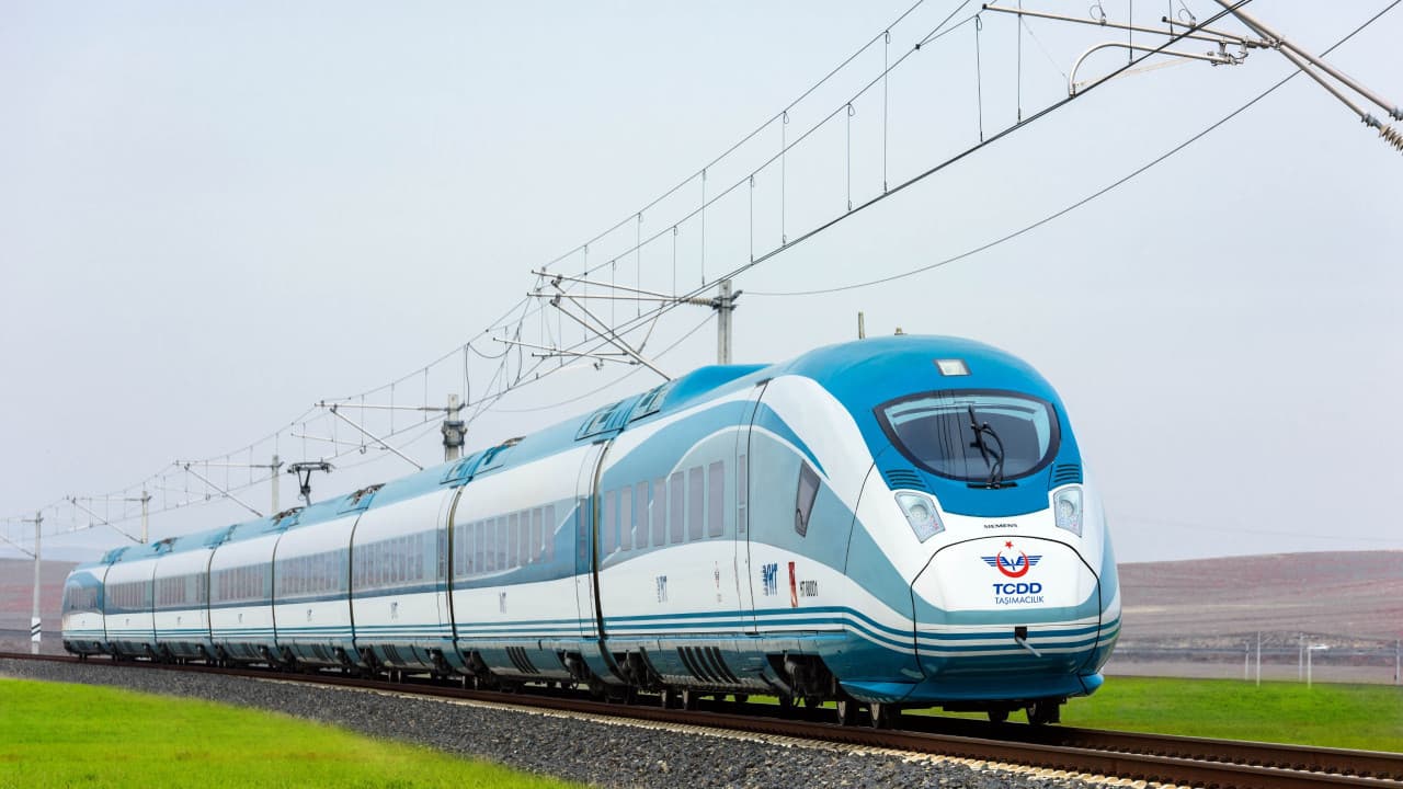 Türkiye'nin hızlı tren ağı 11'den 27 ile genişleyecek