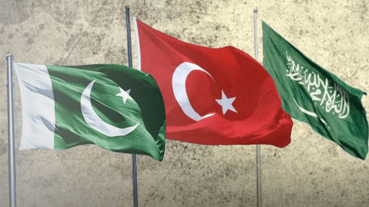 Trump, Mekke Ortak Savunma Anlaşması'na destek verdi