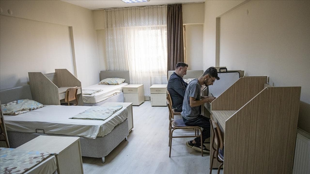 İBB yurt başvuruları başladı, sonuçlar 4 Eylül'de açıklanacak.