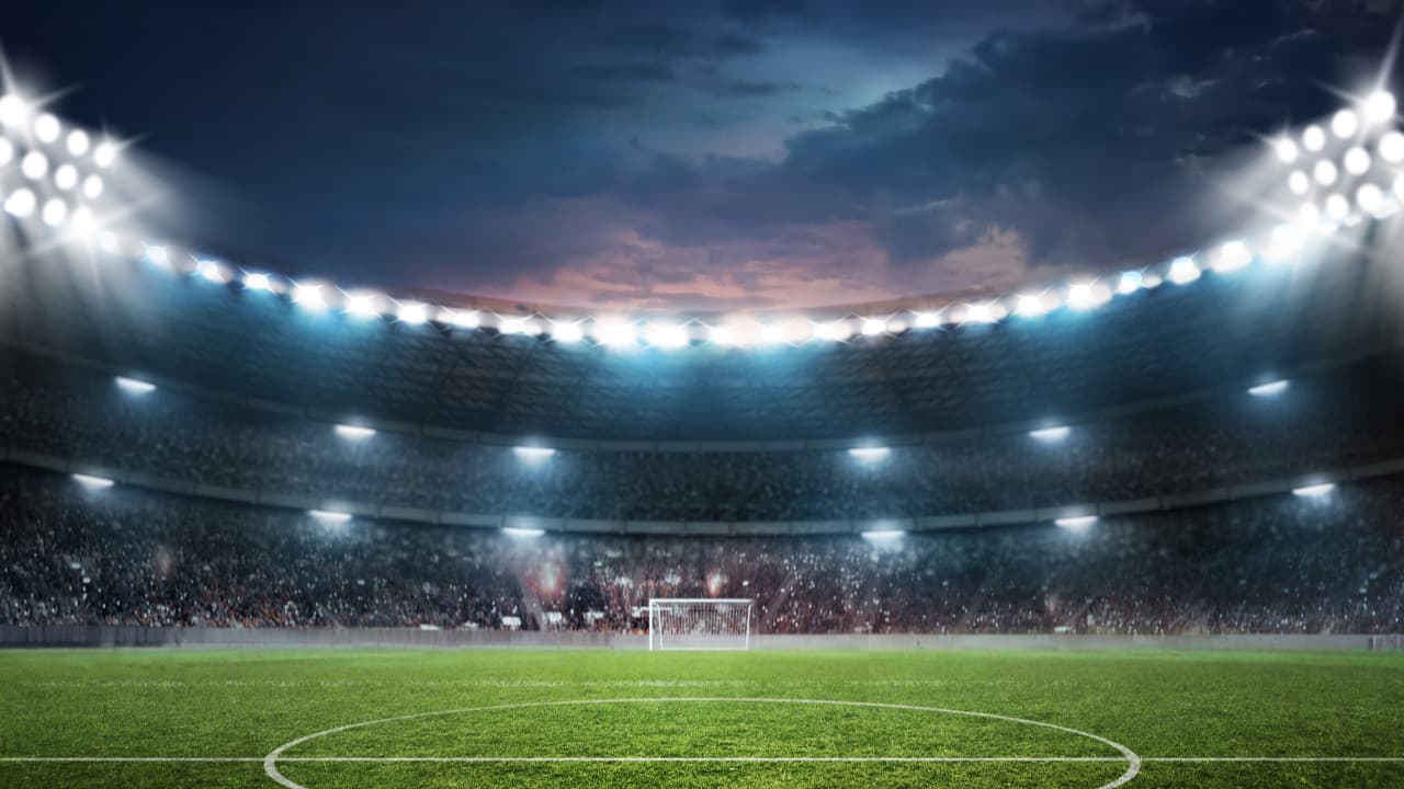 Zarar eden futbol sektörüne milyar dolarlık yatırımlar yapılıyor