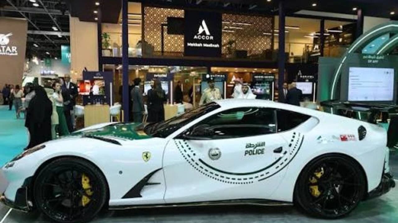Dubai Polisi için özel modifiye Ferrari 812 Superfast tanıtıldı