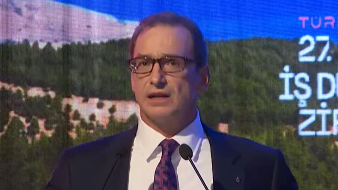 Ömer Koç, enflasyonun sanayi için dezavantaj olduğunu belirtti