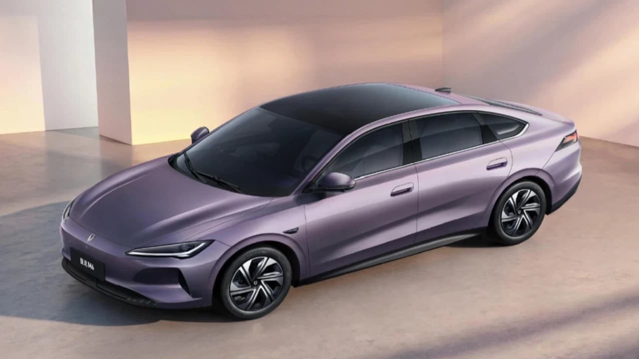 Volkswagen, Çin'de uygun fiyatlı Jetta M6 elektrikli otomobili satışa sunuyor