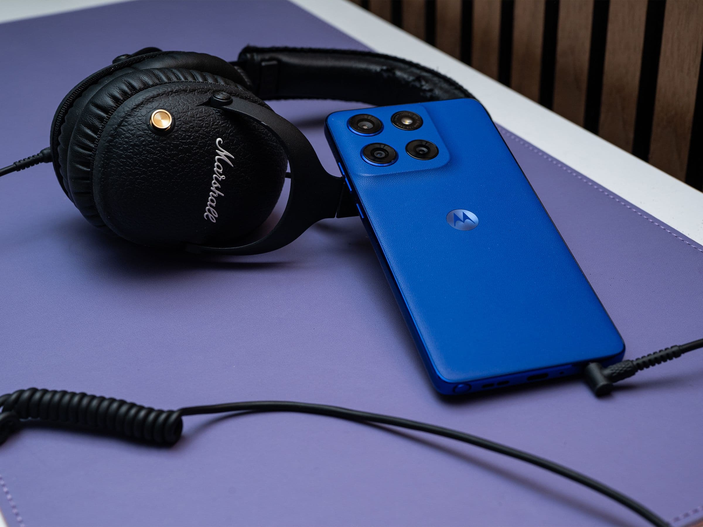 Top 6 Smartphones Featuring Headphone Jacks in 2026: A Review