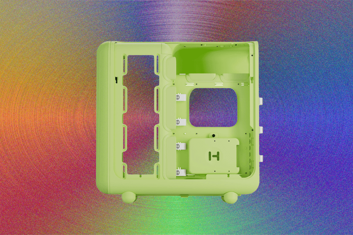 Hyte X50 PC Case Review: Computers Should Be Cute