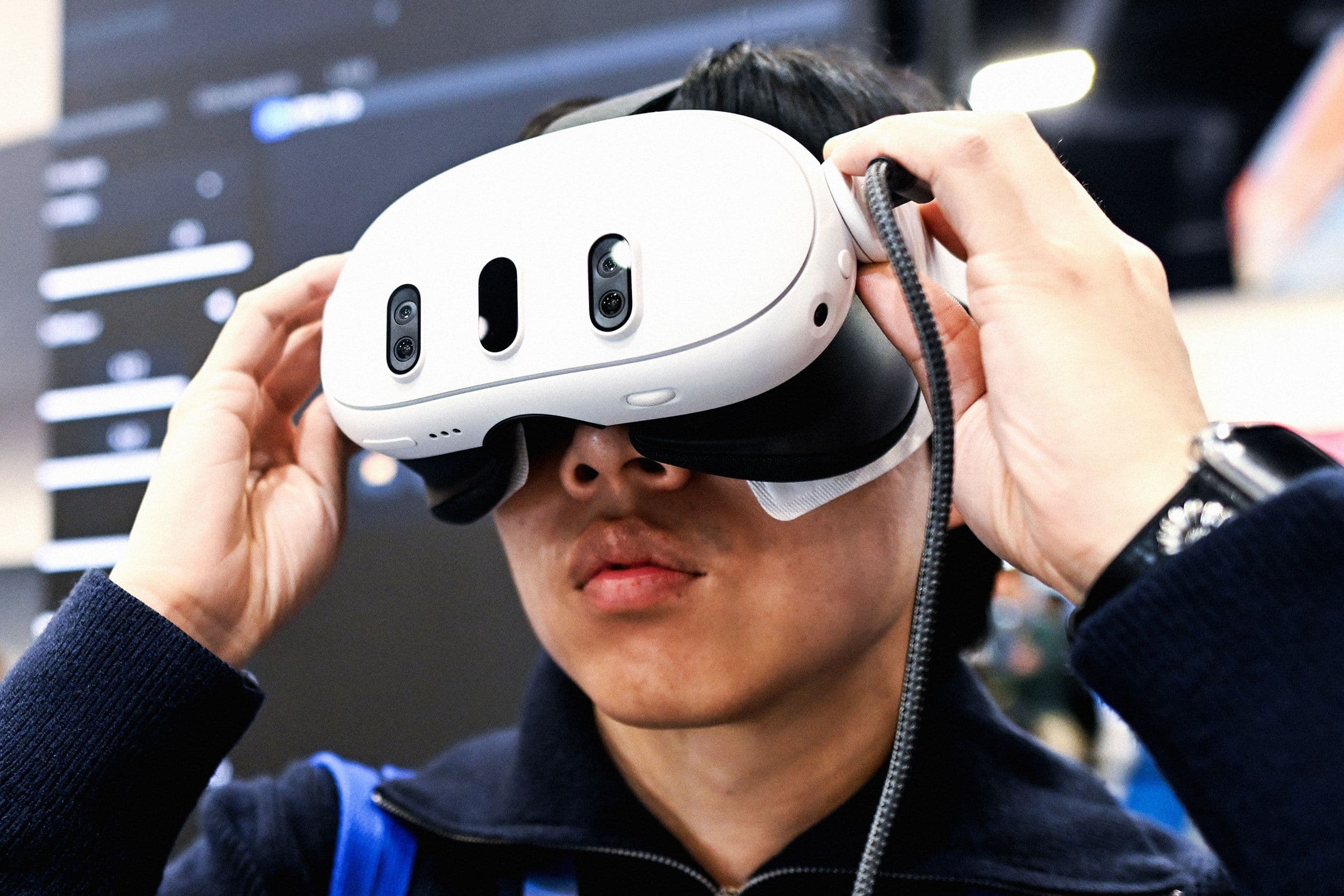 Meta Will Keep Horizon Worlds Alive in VR ‘for the Foreseeable Future’