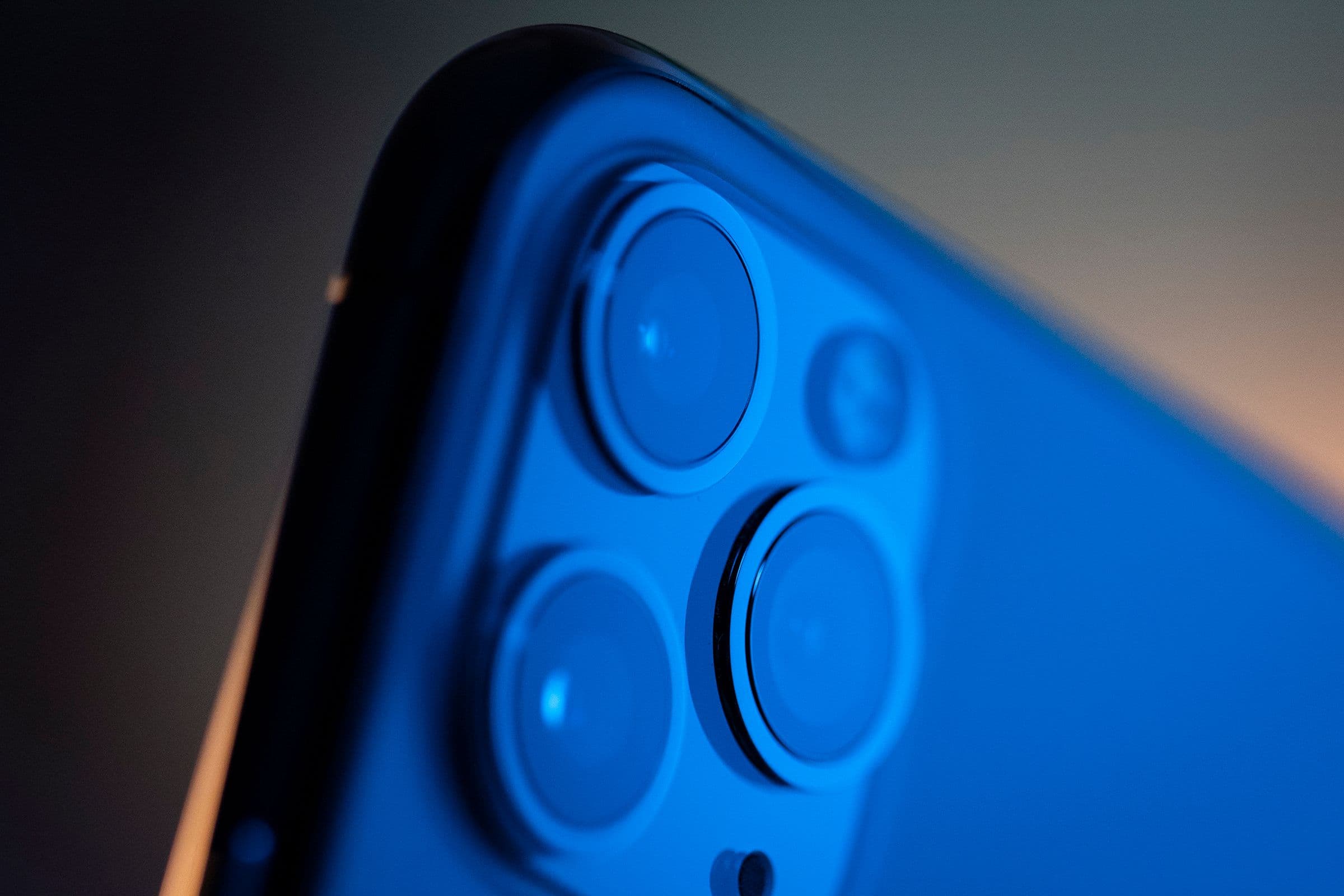 Apple Enhances Performance of Older iPhones with iOS Improvements