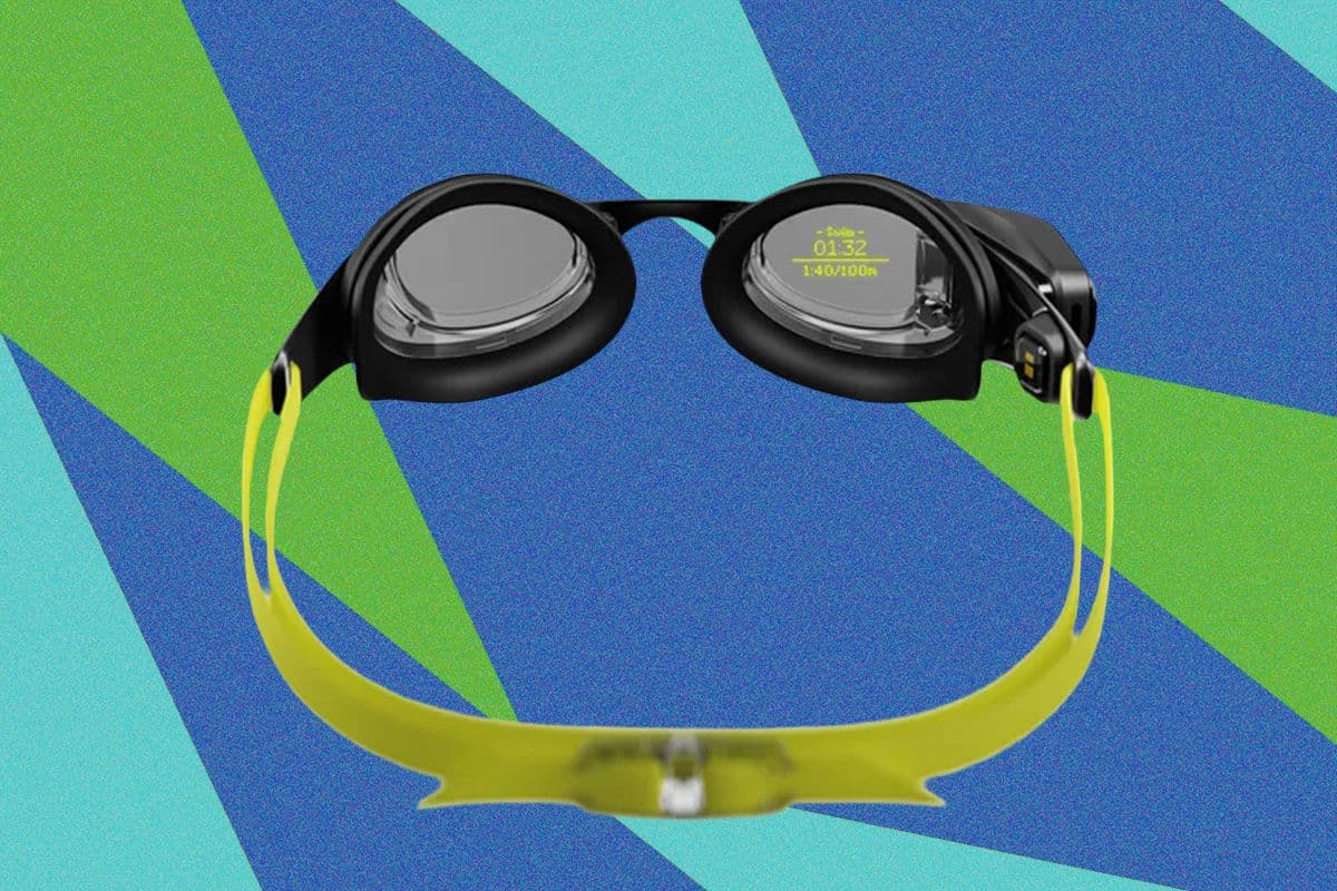 Form Smart Swim 2 LT Goggles Feature Advanced Correction Technology