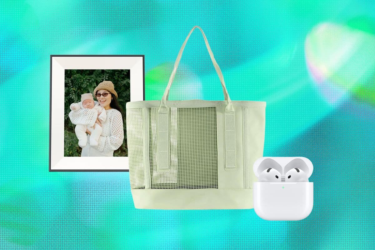 Top Gift Ideas for Mothers in 2026: E-Readers, Digital Calendars, and Smart Feeders
