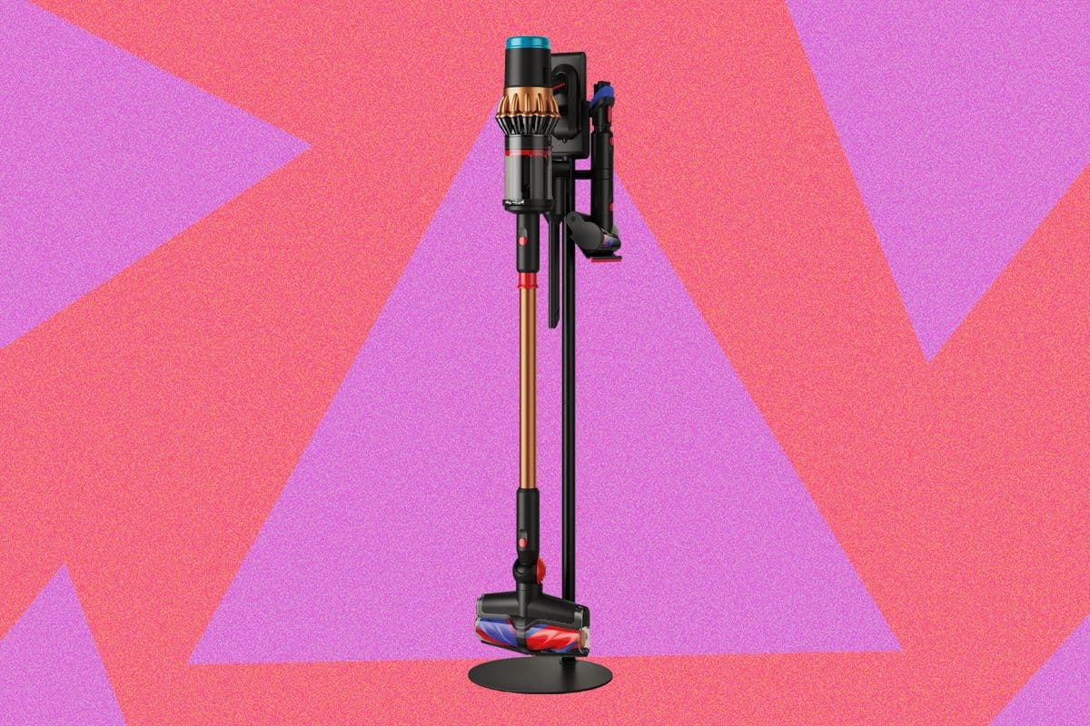 Dyson V16 Piston Animal Submarine: A High-Performance, Costly Vacuum-Mop Combo