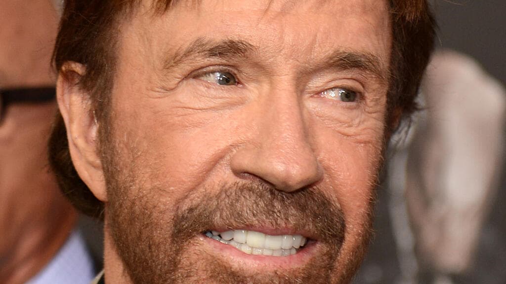 Chuck Norris, US action movie star who became an internet meme legend, dies at 86