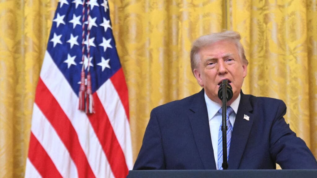 Trump Reiterates Election Fraud Allegations Amid Midterm Results Dispute
