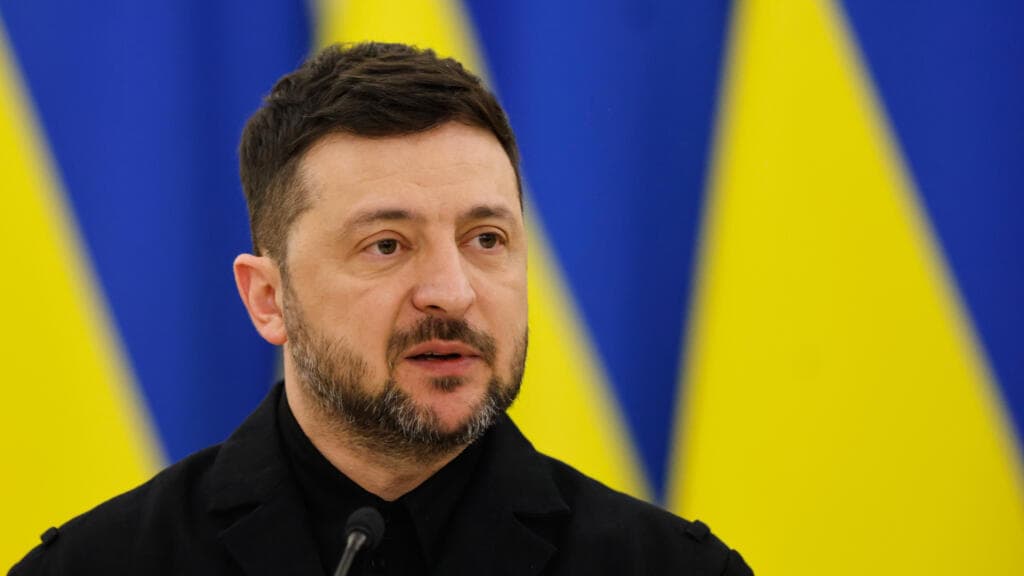 US ties Ukraine security guarantees to Donbas withdrawal, Zelensky says