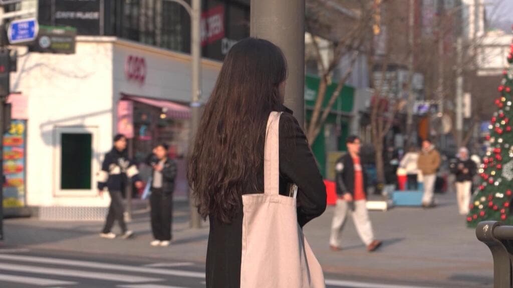 South Korea Faces Growing Challenge of Loneliness in Urban Areas