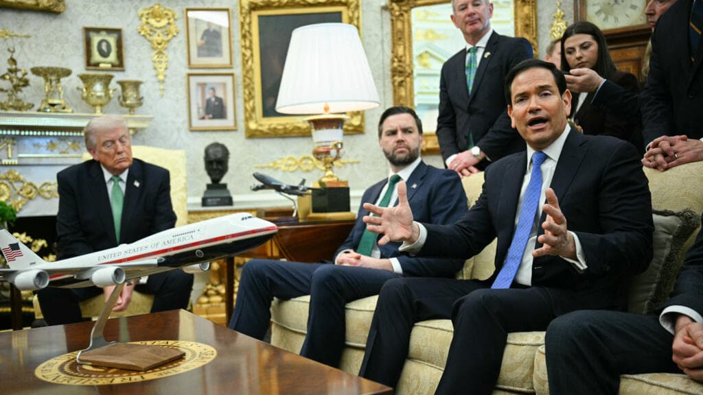 Cuba vows 'unbreakable resistance' as US pressure mounts