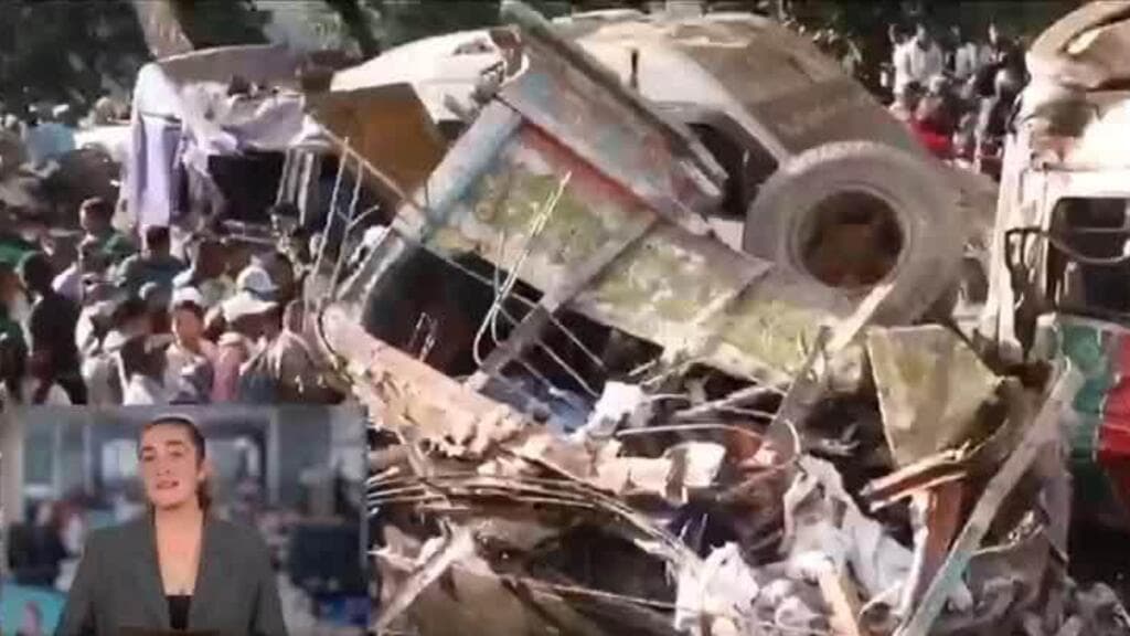 Bus blast in Colombia kills 13 amid rising violence