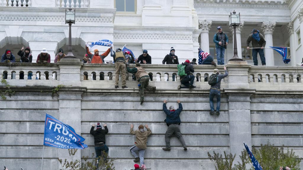 Police Officers File Lawsuit to Prevent Payouts to January 6 Rioters