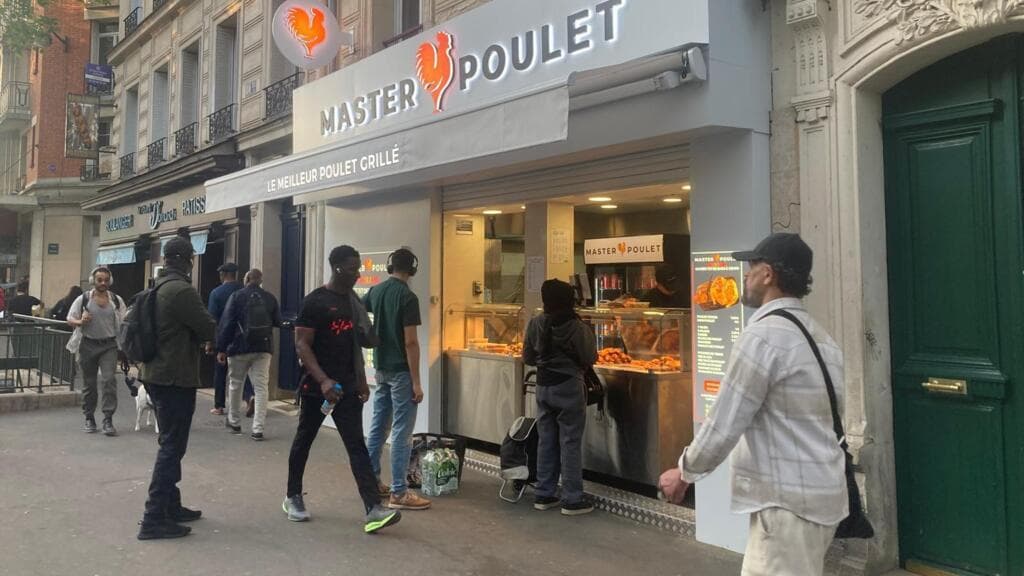 Fast-food ‘chicken war’ sparks political cockfight in Paris suburb