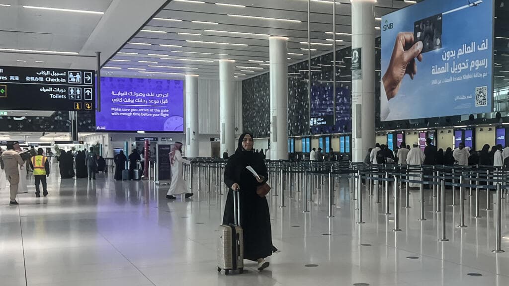French Embassy Advises Citizens to Avoid Saudi Airports Amid Houthi Attacks