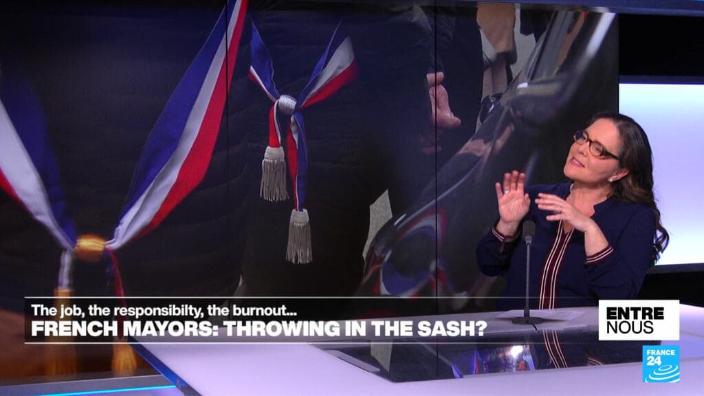 French mayors: Throwing in the sash?