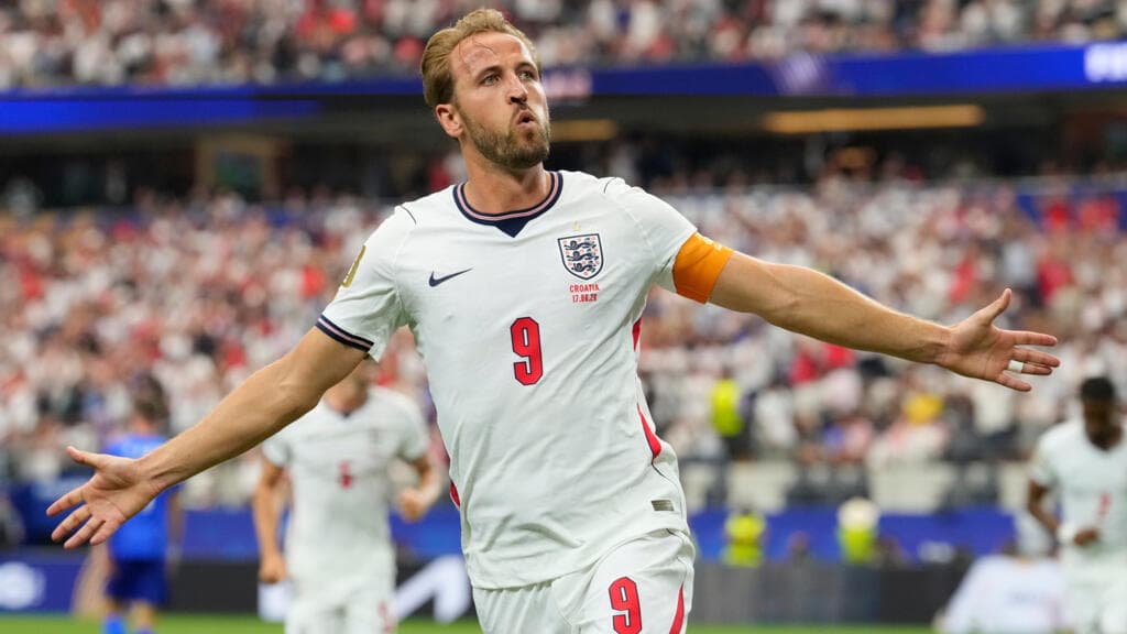 World Cup Favorites Portugal and England Begin Tournament with Divergent Outcomes