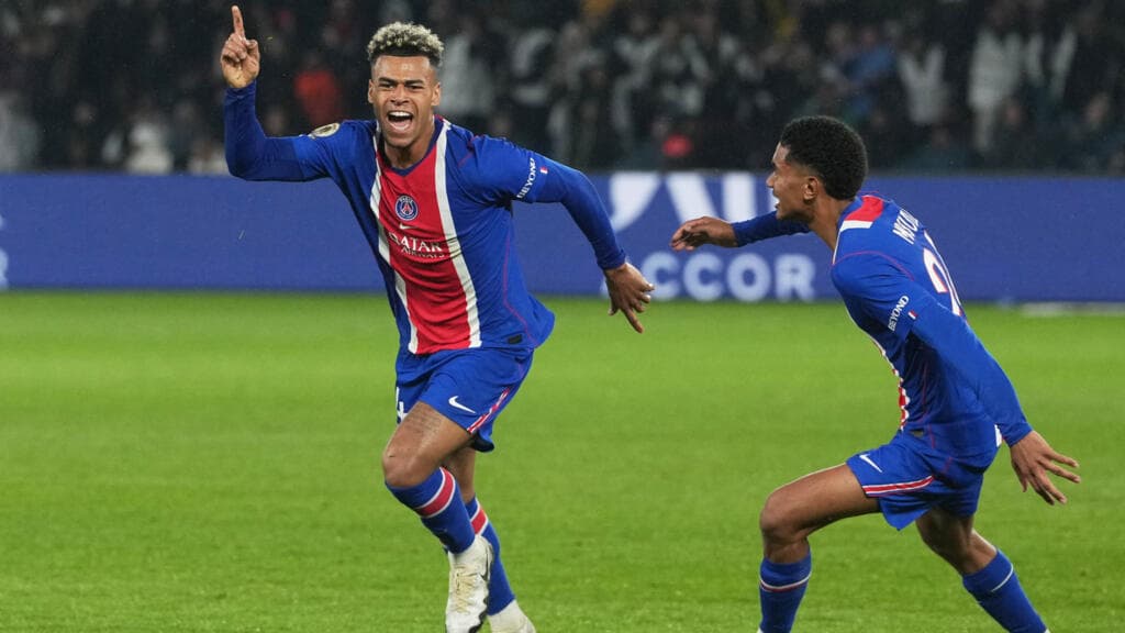 Paris Saint-Germain Poised for Sixth Consecutive Ligue 1 Title