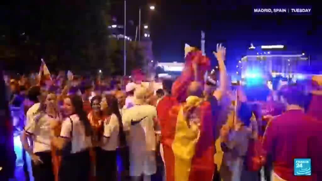 Spain Defeats France 2-0 in World Cup Semi-Final, Fans Celebrate Victory