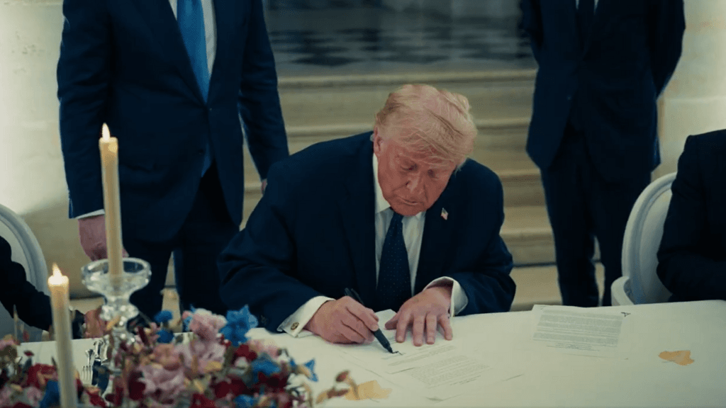 Trump Signs Iran Deal During State Dinner at Versailles